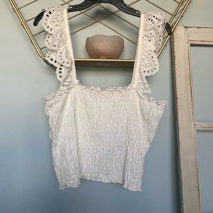 Altar’d State white sleeveless top size (M).